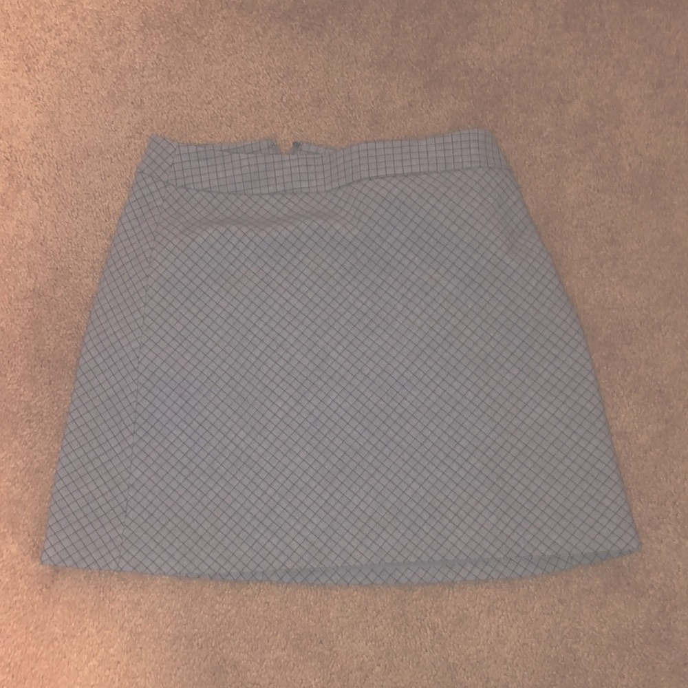 Express checkered grey skirt size 4